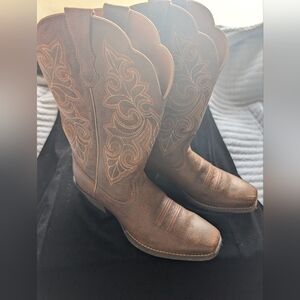 Ariat Tan Western Boots